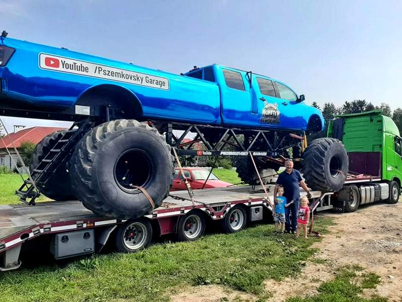 Największy na świecie MONSTER TRUCK.