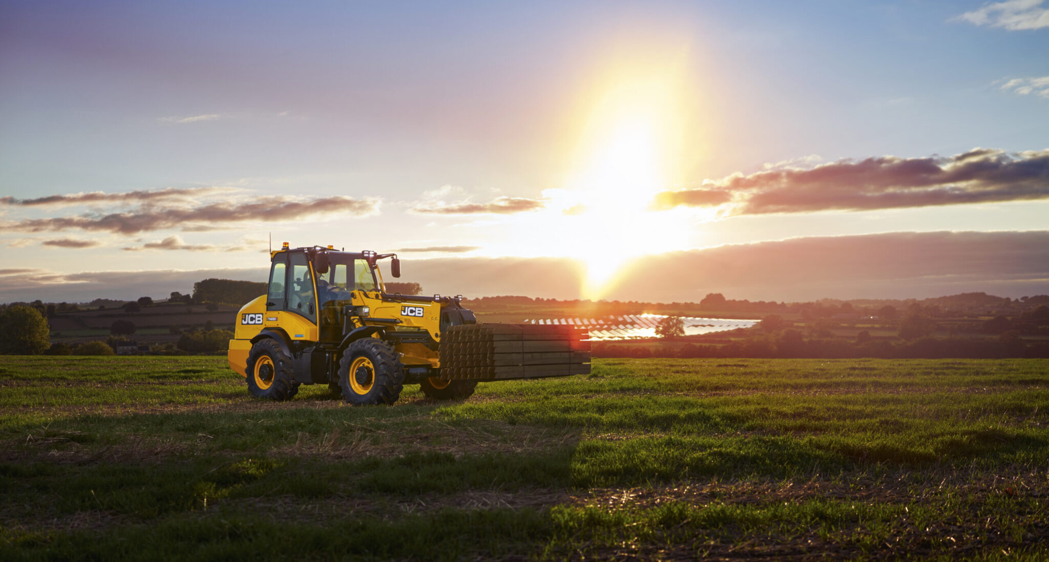 A_TM_280S_13-scaled-e1757943239106-2048x1099